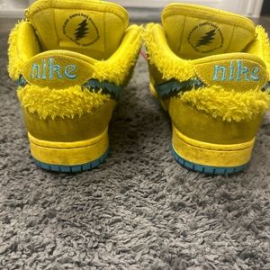 Nike Yellow Low Grateful Dead Bears Size 11 M
